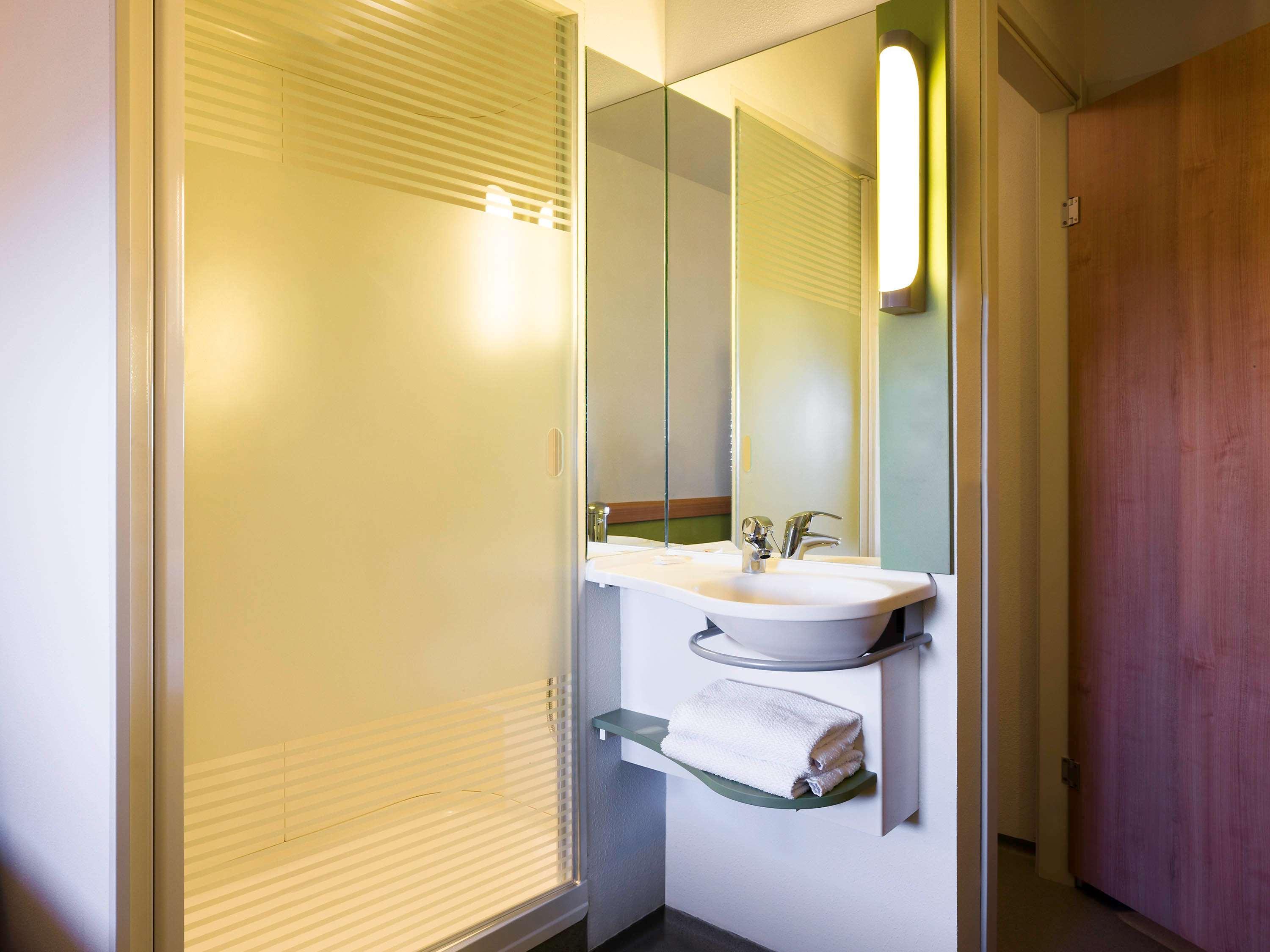 Ibis Budget Sevilla Aeropuerto Экстерьер фото