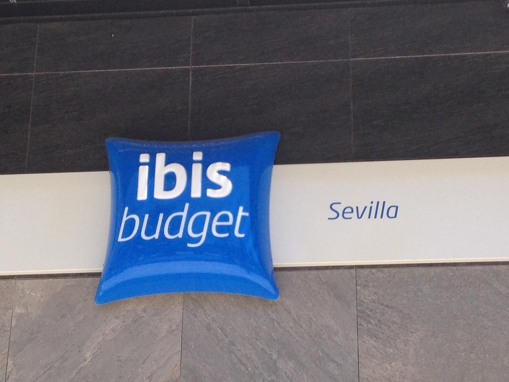 Ibis Budget Sevilla Aeropuerto Экстерьер фото
