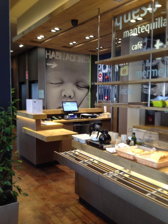 Ibis Budget Sevilla Aeropuerto Экстерьер фото
