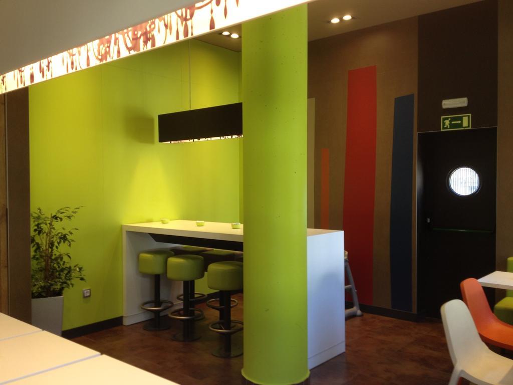Ibis Budget Sevilla Aeropuerto Экстерьер фото