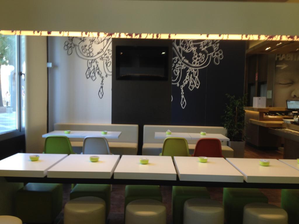 Ibis Budget Sevilla Aeropuerto Экстерьер фото