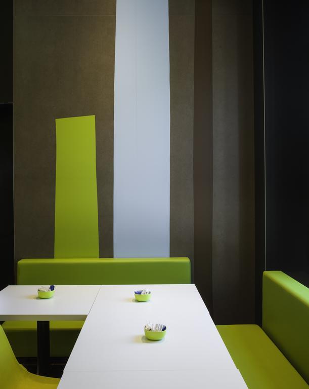 Ibis Budget Sevilla Aeropuerto Экстерьер фото